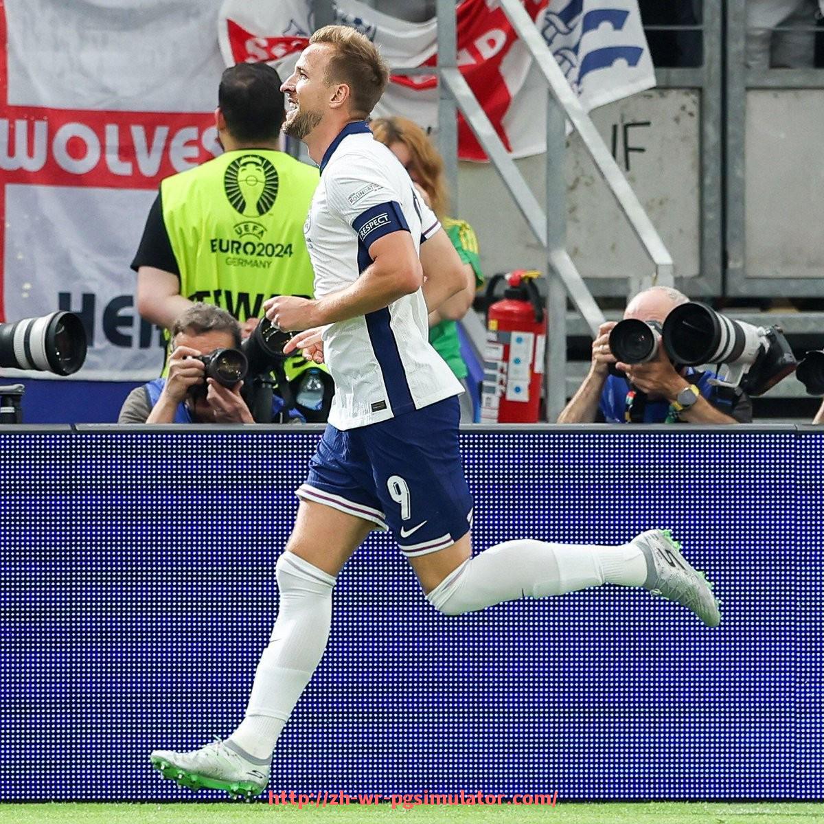 PG电子在线试玩入口-巴萨在1819赛季西甲赛程重点战役及成绩分析